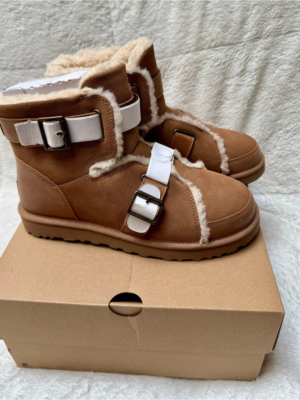 NWT - UGG Chestnut Suede Shearling Buckle Boot